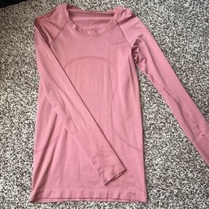 Lululemon longsleeve swiftly tech